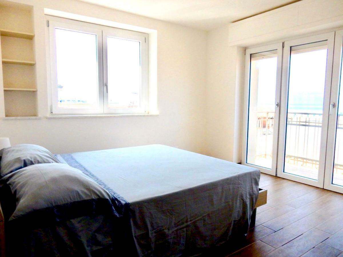 Ferienwohnung Attico Al Mare Viareggio Exterior foto